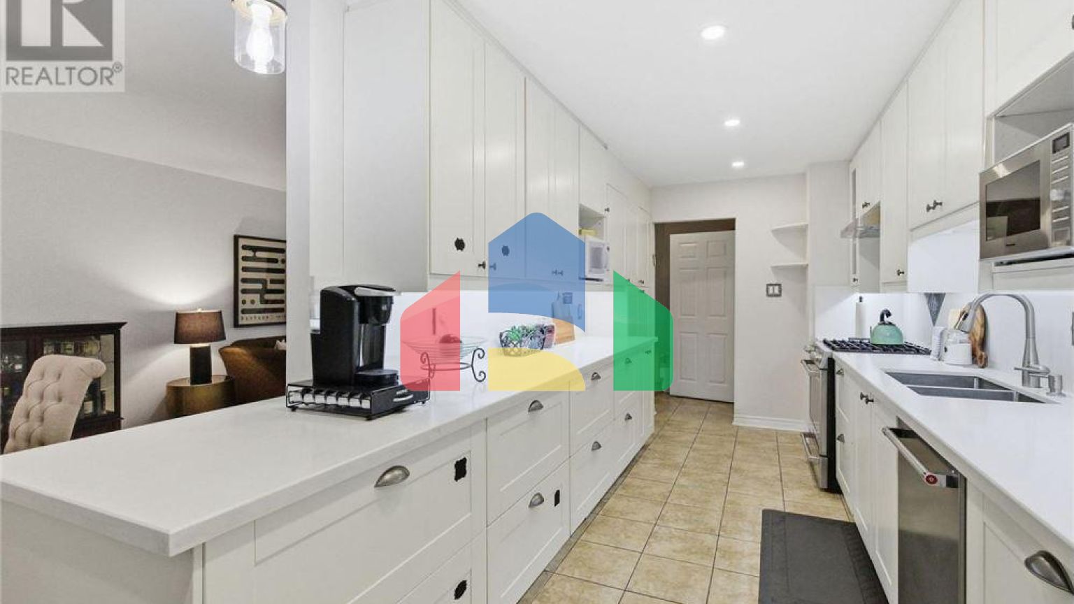 Residential - Single Family Home - Vaughan, Canada - Canada