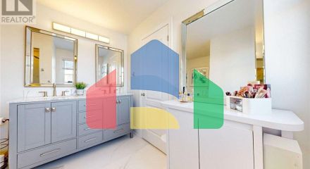 Residential - Single Family Home - Vaughan, Canada - Canada