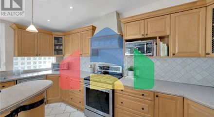 Residential - Single Family Home - Vaughan, Canada - Canada