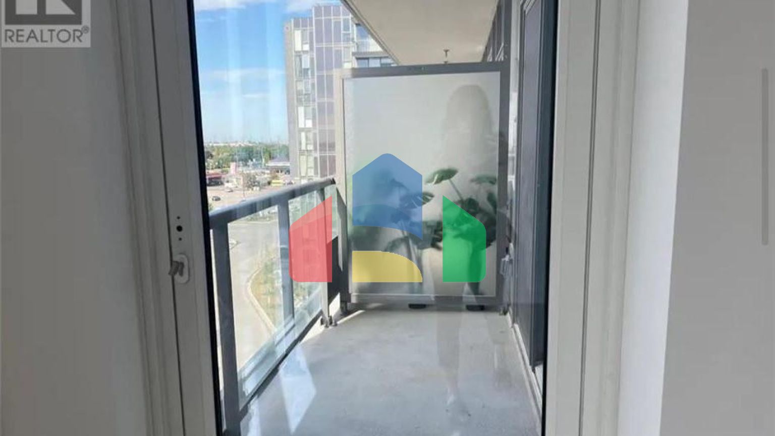 Residential - Condo/Apartment - Vaughan, Canada - Canada