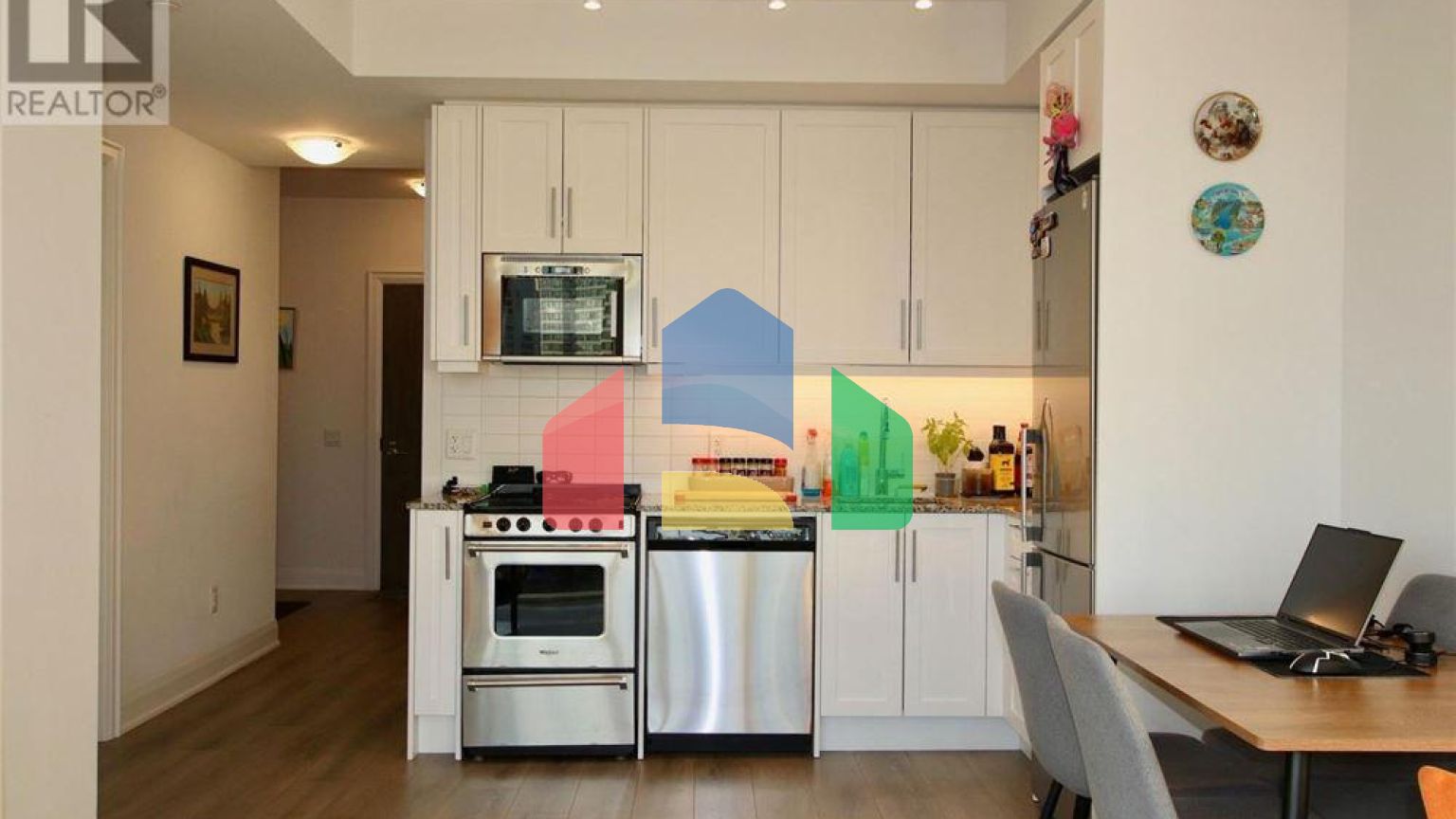 Residential - Condo/Apartment - Vaughan, Canada - Canada