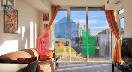 Residential - Condo/Apartment - Vaughan, Canada - Canada