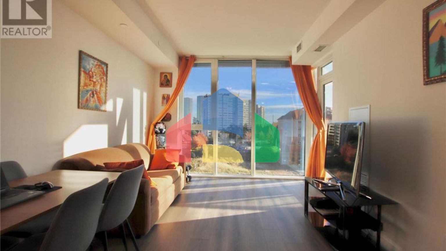 Residential - Condo/Apartment - Vaughan, Canada - Canada