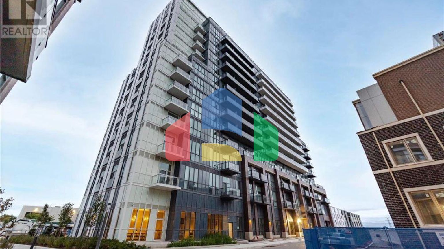 Residential - Single Family Home - Vaughan, Canada - Canada