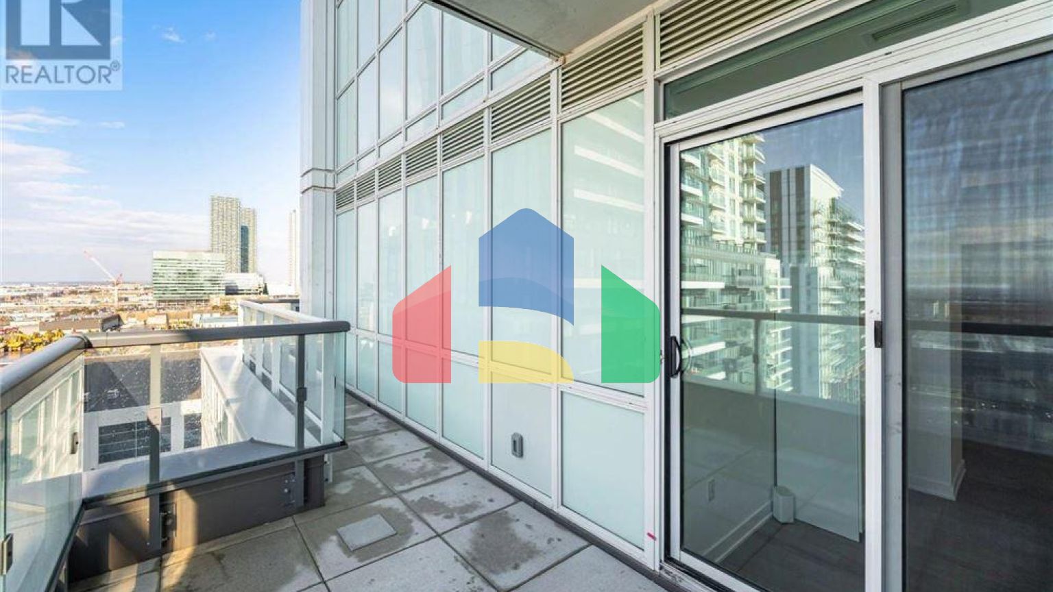 Residential - Single Family Home - Vaughan, Canada - Canada