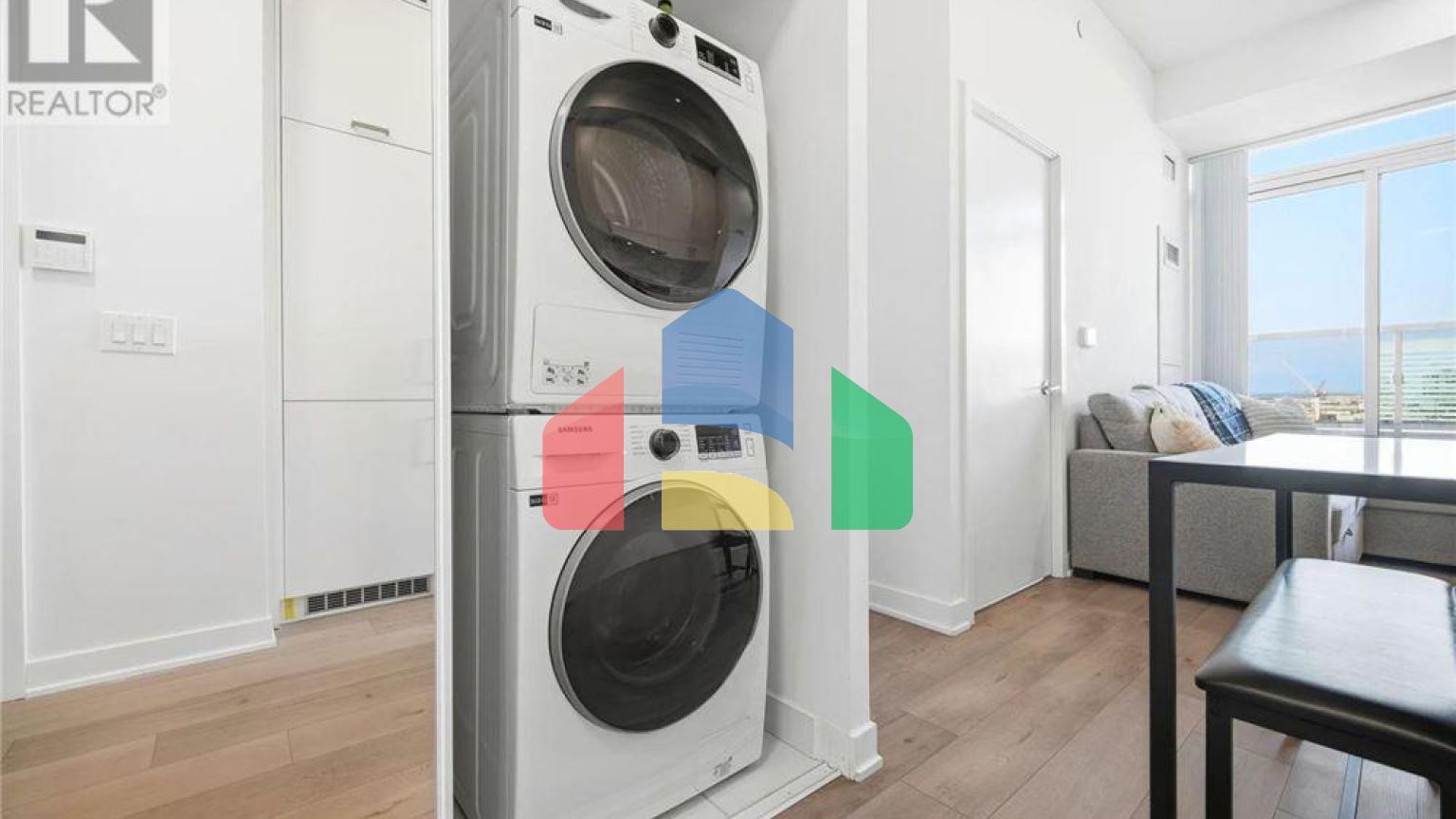 Residential - Single Family Home - Vaughan, Canada - Canada