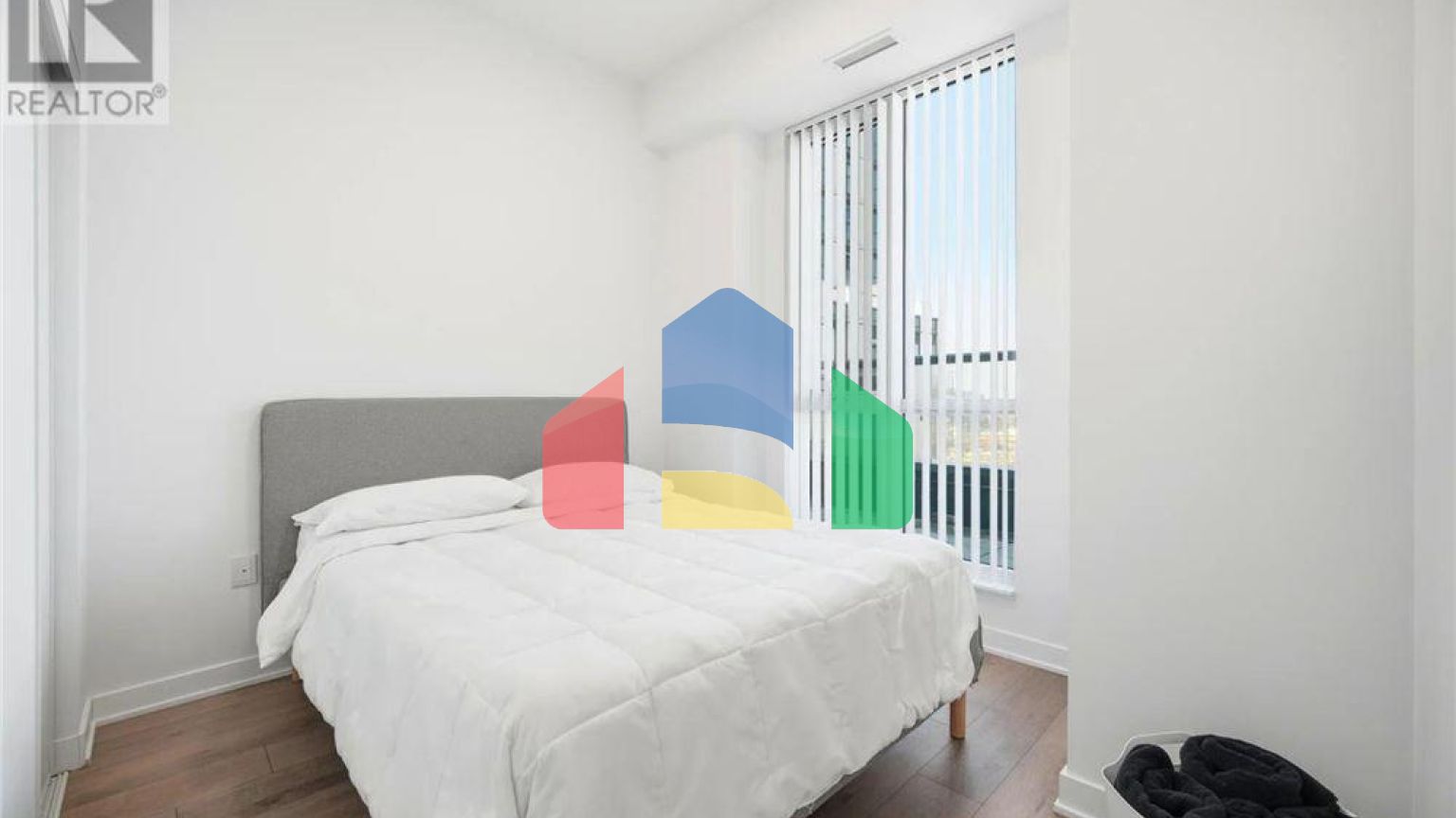 Residential - Single Family Home - Vaughan, Canada - Canada