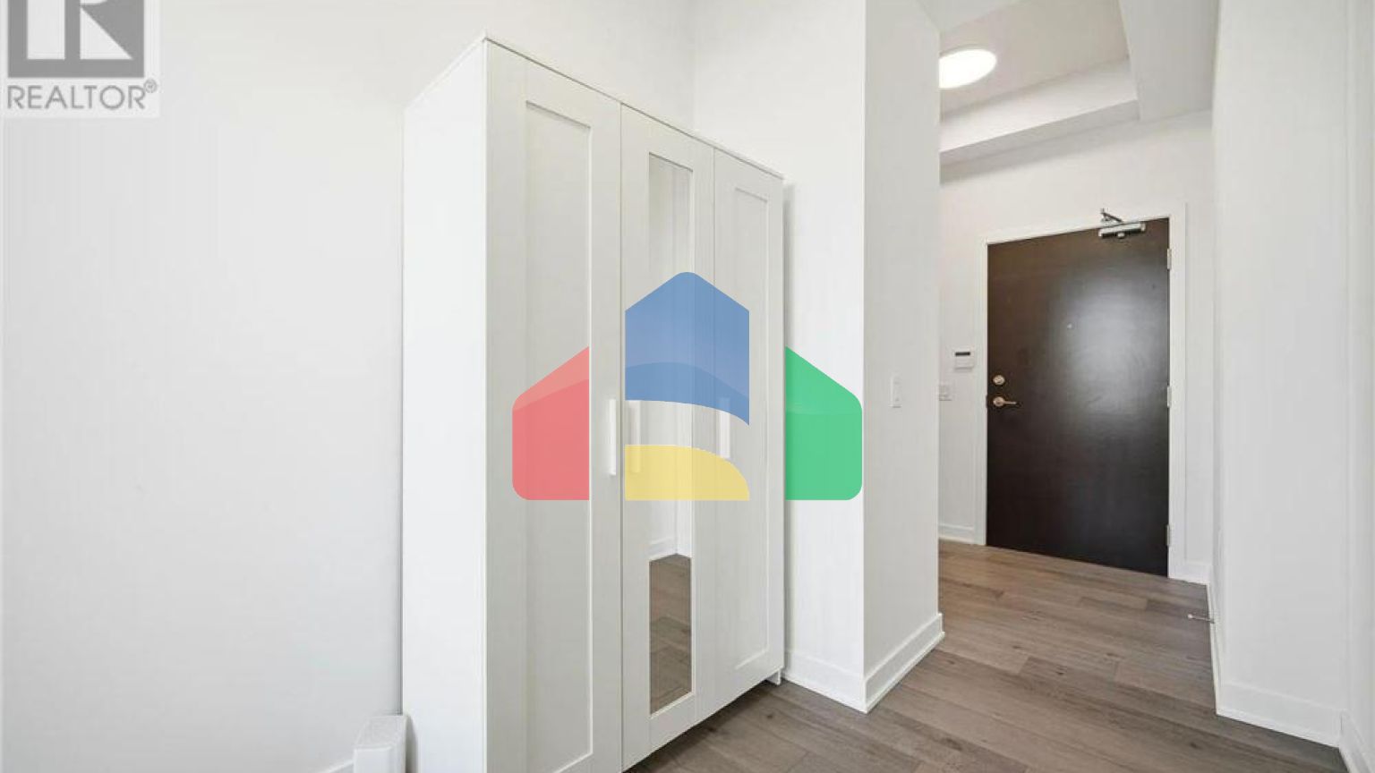 Residential - Single Family Home - Vaughan, Canada - Canada