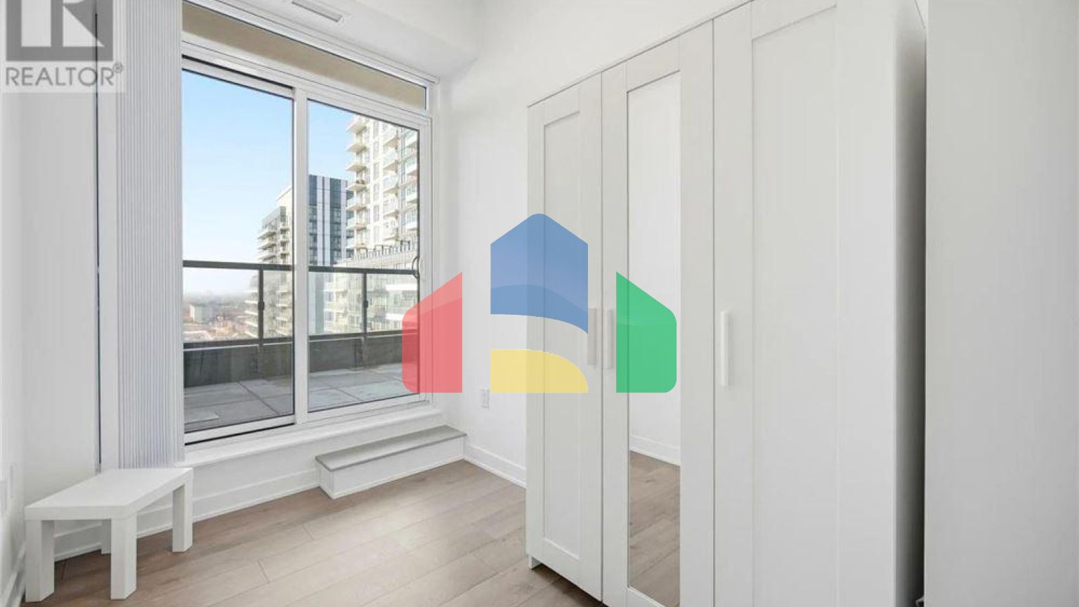 Residential - Single Family Home - Vaughan, Canada - Canada