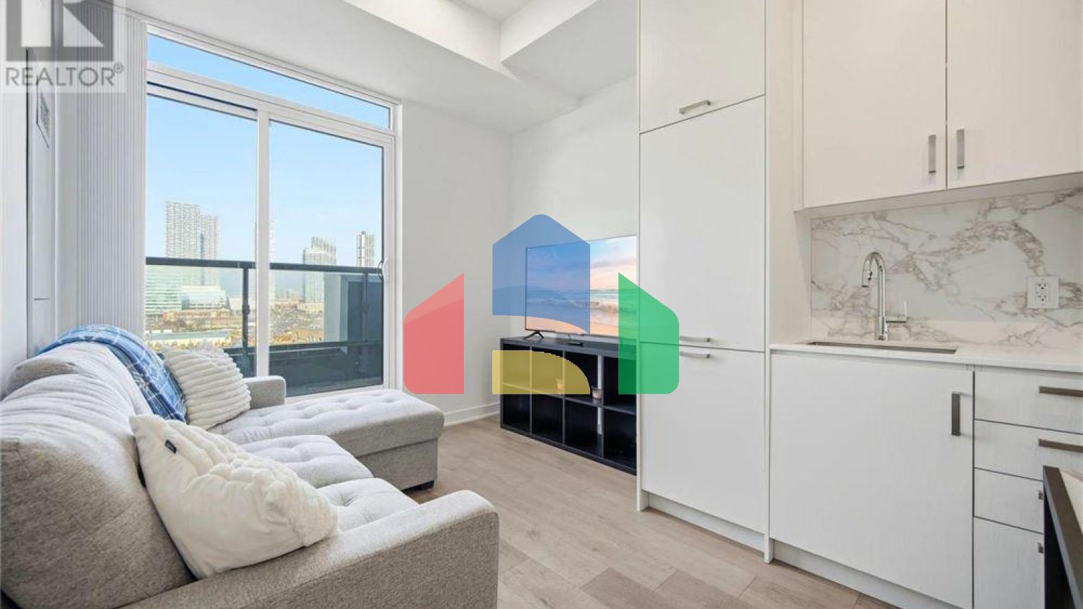 Residential - Single Family Home - Vaughan, Canada - Canada