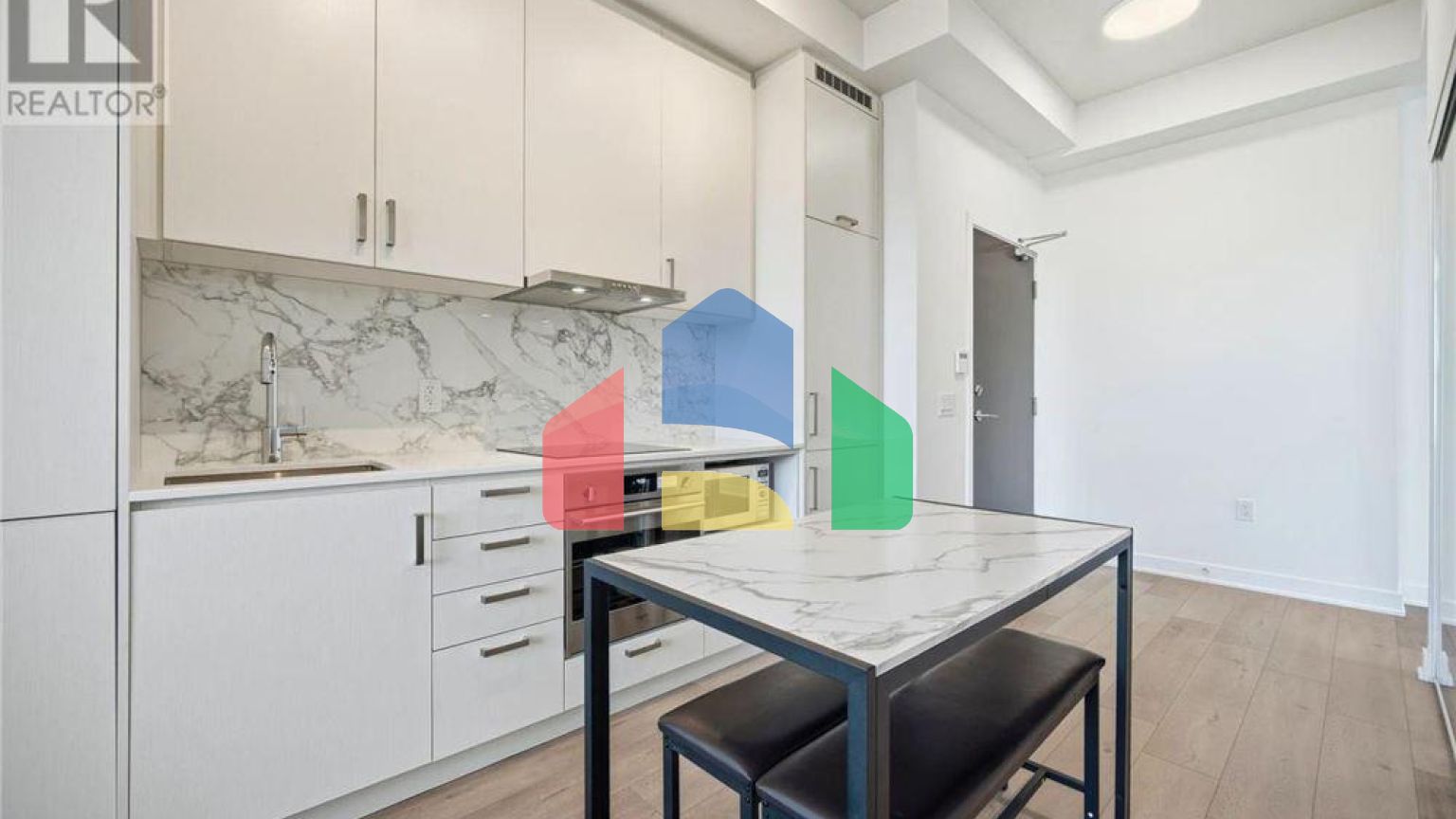 Residential - Single Family Home - Vaughan, Canada - Canada