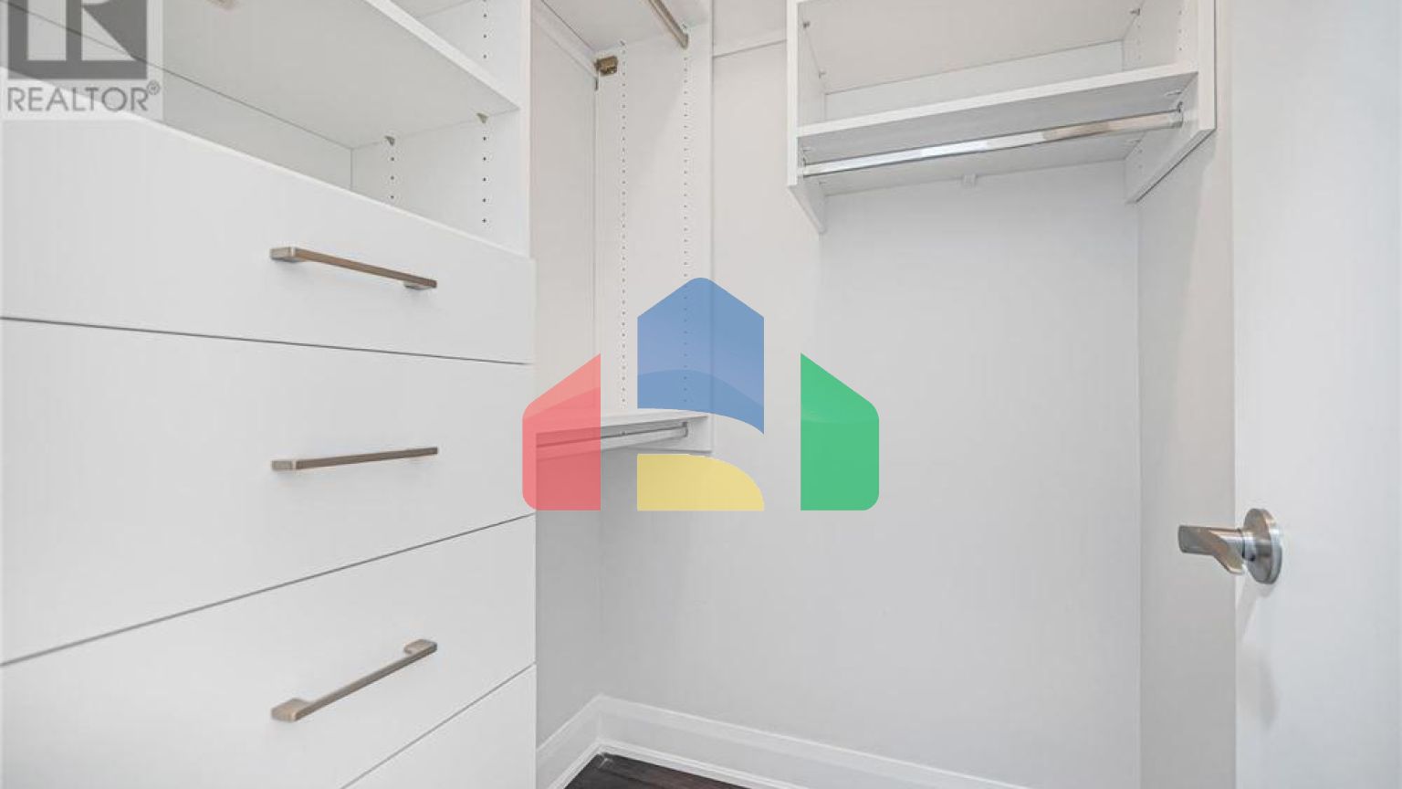 Residential - Single Family Home - Vaughan, Canada - Canada