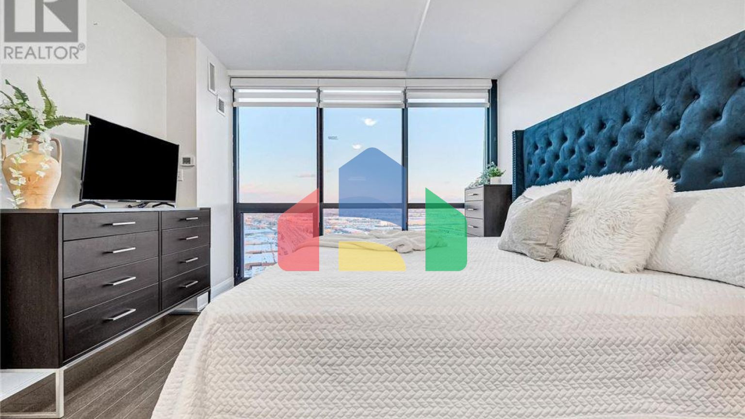 Residential - Single Family Home - Vaughan, Canada - Canada