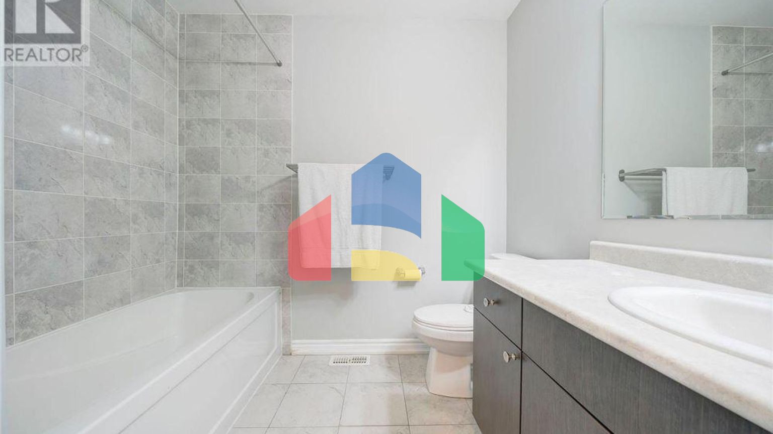 Residential - Single Family Home - Vaughan, Canada - Canada