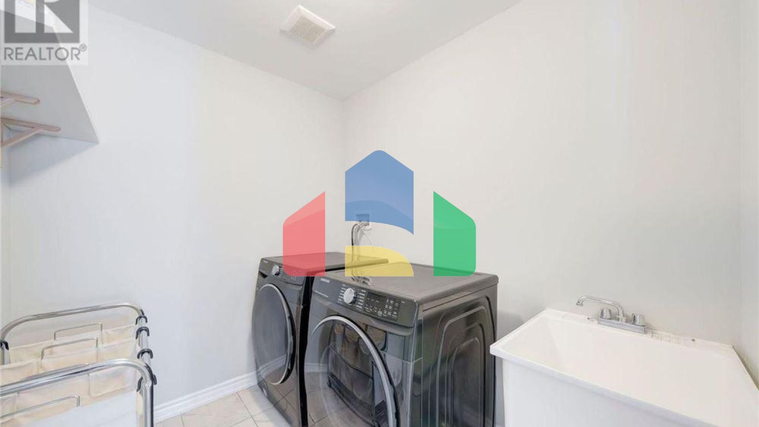 Residential - Single Family Home - Vaughan, Canada - Canada