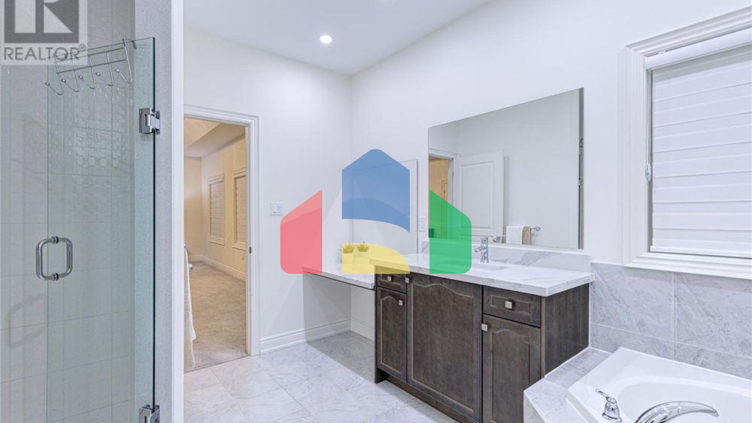 Residential - Single Family Home - Vaughan, Canada - Canada