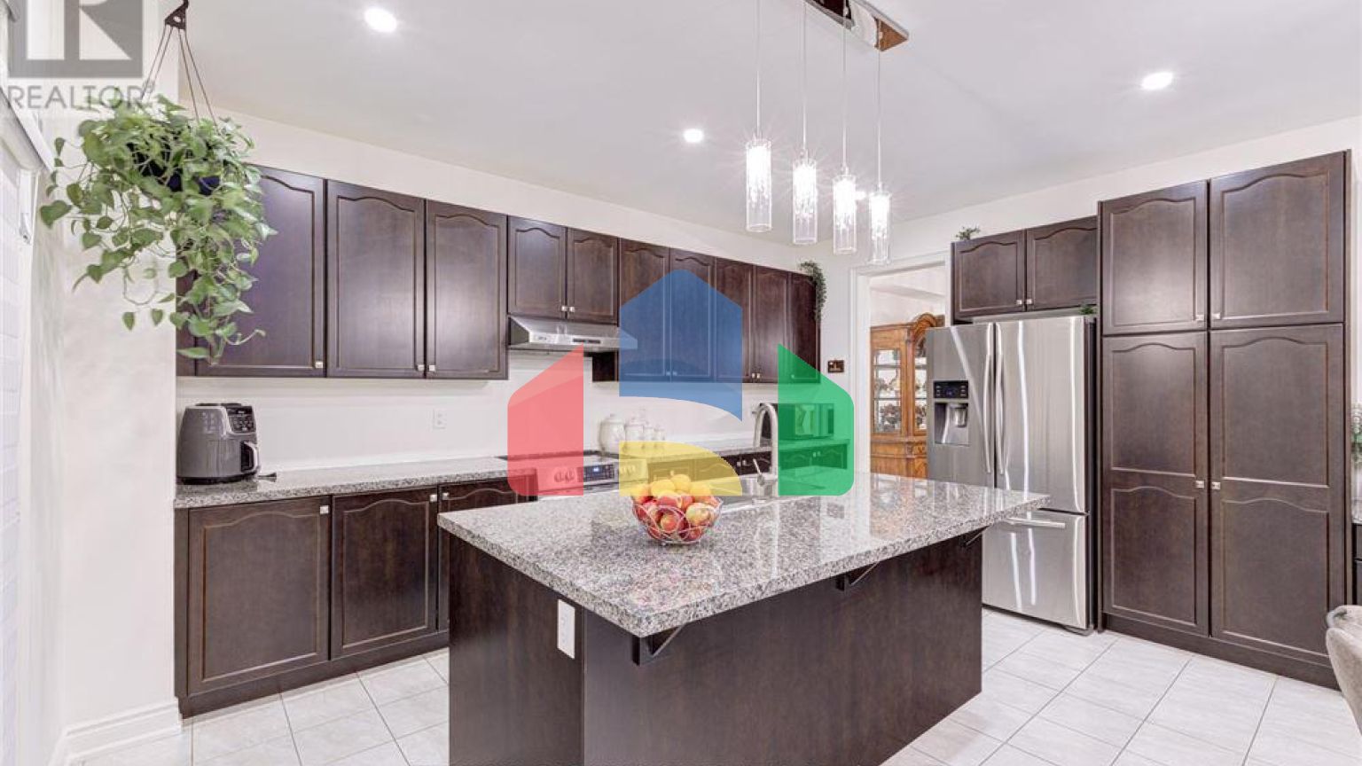 Residential - Single Family Home - Vaughan, Canada - Canada