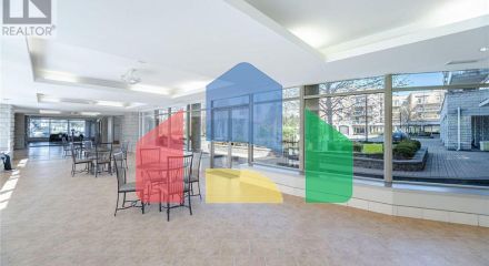 Residential - Condo/Apartment - Vaughan, Canada - Canada