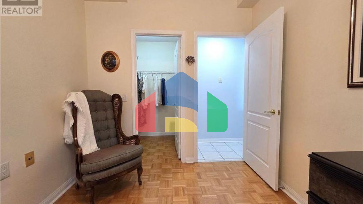 Residential - Condo/Apartment - Vaughan, Canada - Canada