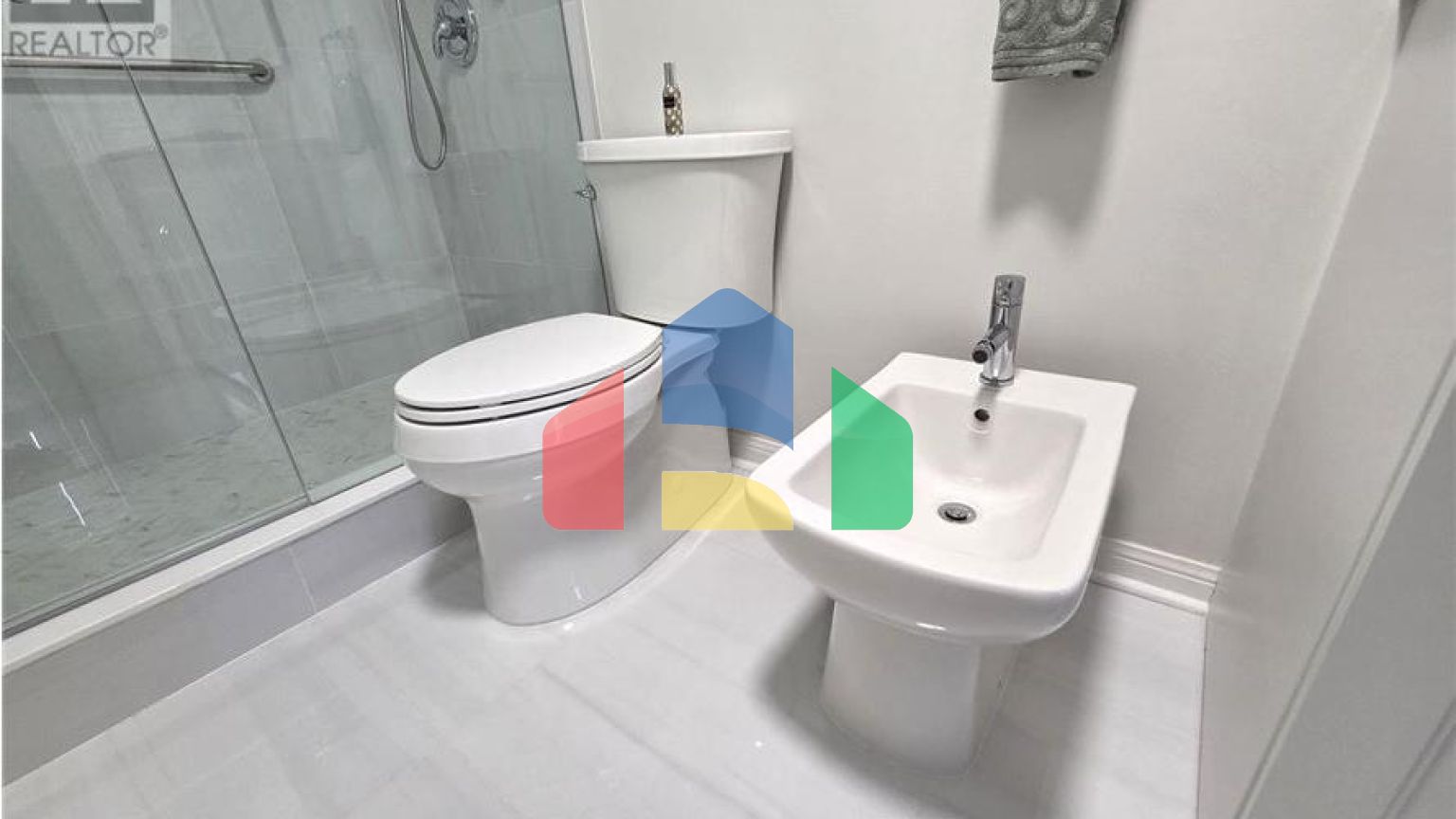 Residential - Condo/Apartment - Vaughan, Canada - Canada