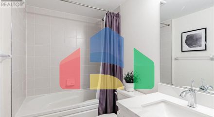 Residential - Single Family Home - Vaughan, Canada - Canada