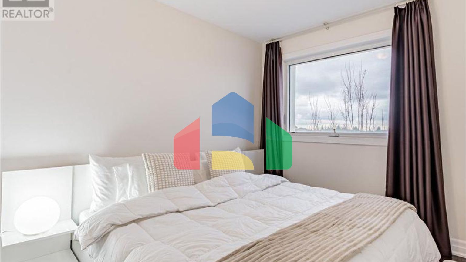 Residential - Single Family Home - Vaughan, Canada - Canada