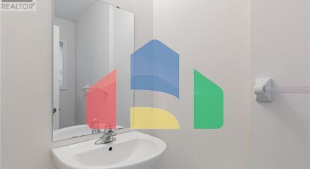 Residential - Single Family Home - Vaughan, Canada - Canada