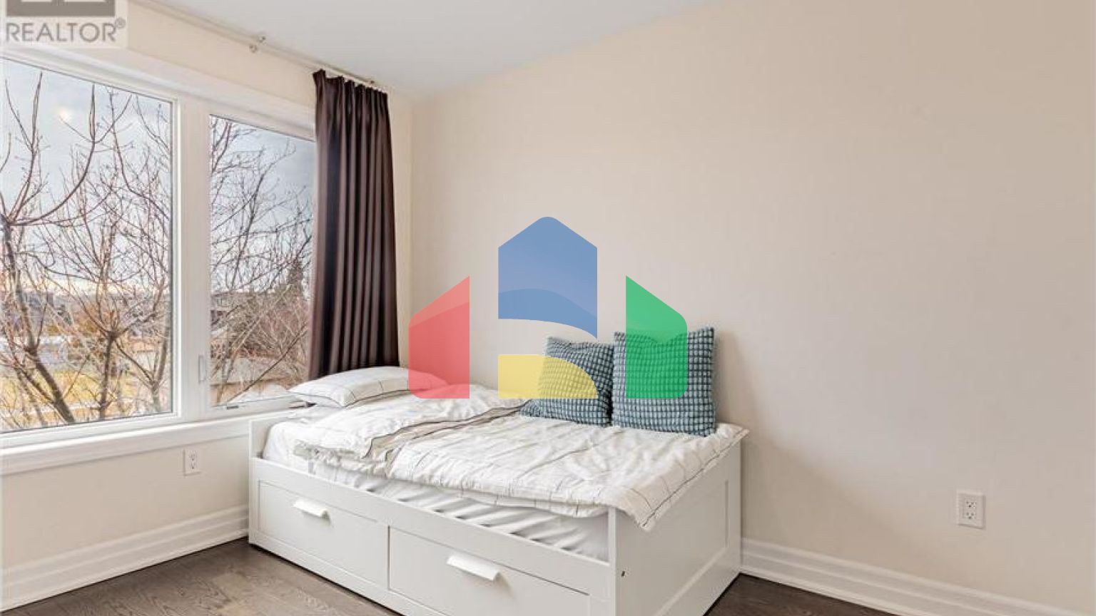 Residential - Single Family Home - Vaughan, Canada - Canada