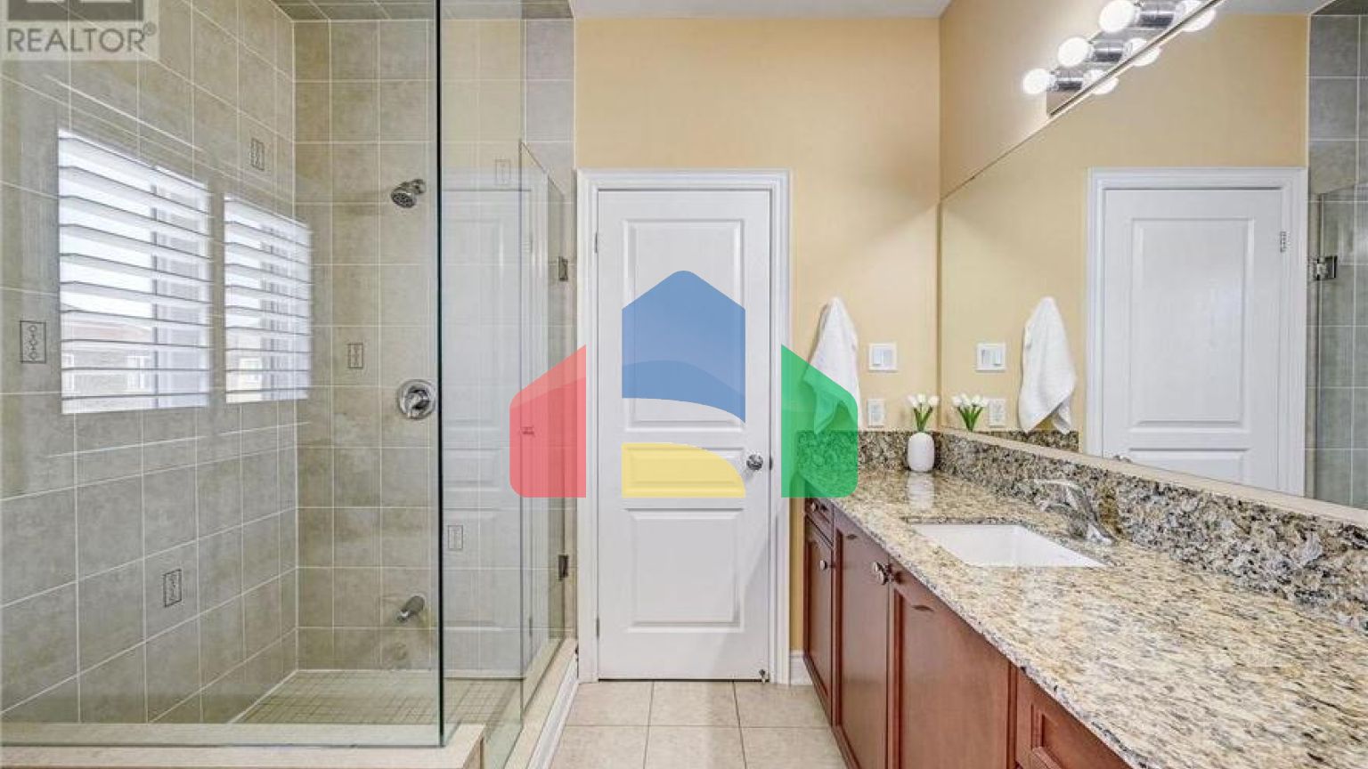 Residential - Single Family Home - Vaughan, Canada - Canada