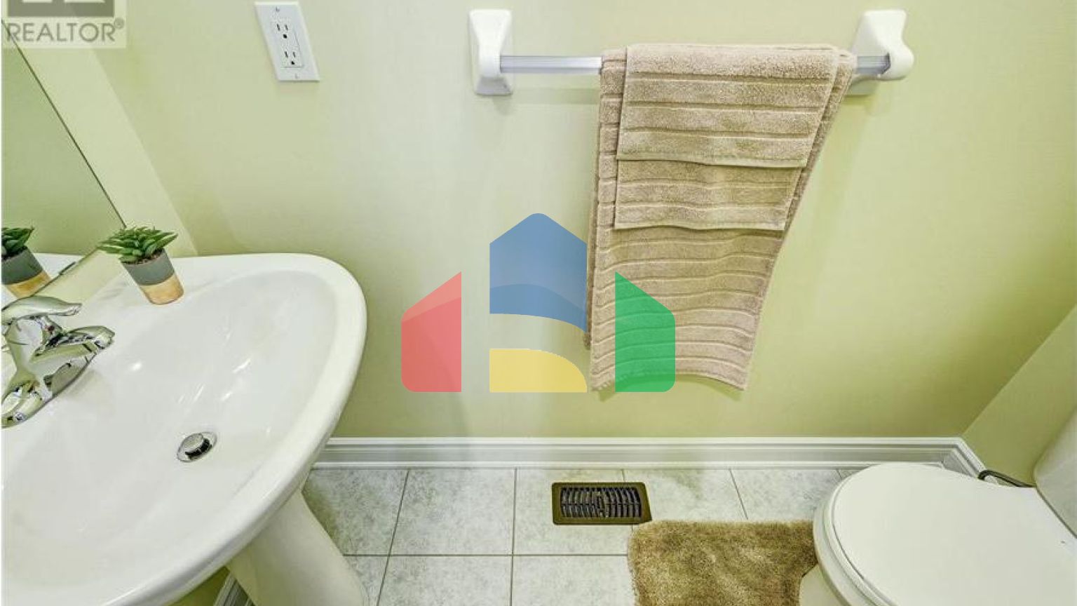 Residential - Single Family Home - Vaughan, Canada - Canada