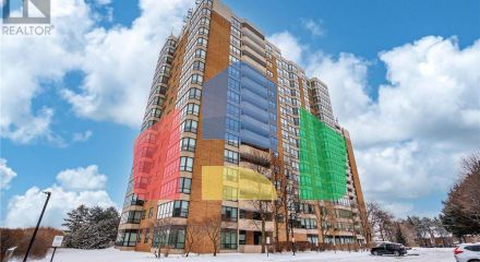 Residential - Single Family Home - Vaughan, Canada - Canada