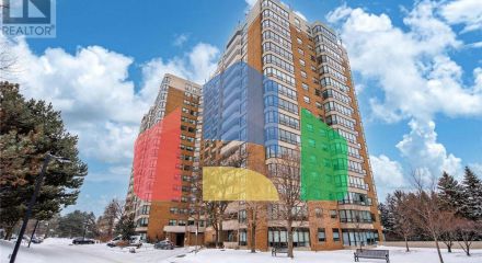 Residential - Single Family Home - Vaughan, Canada - Canada