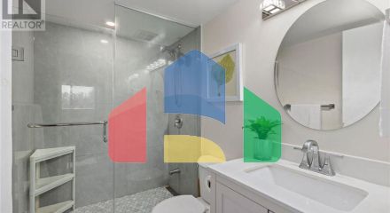 Residential - Single Family Home - Vaughan, Canada - Canada