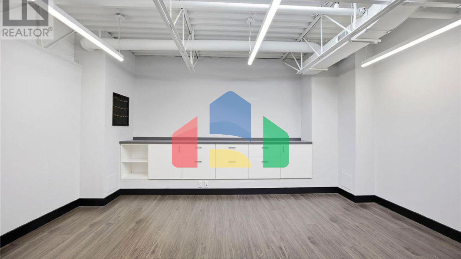 Commercial - Commercial/Retail - Vaughan, Canada - Canada