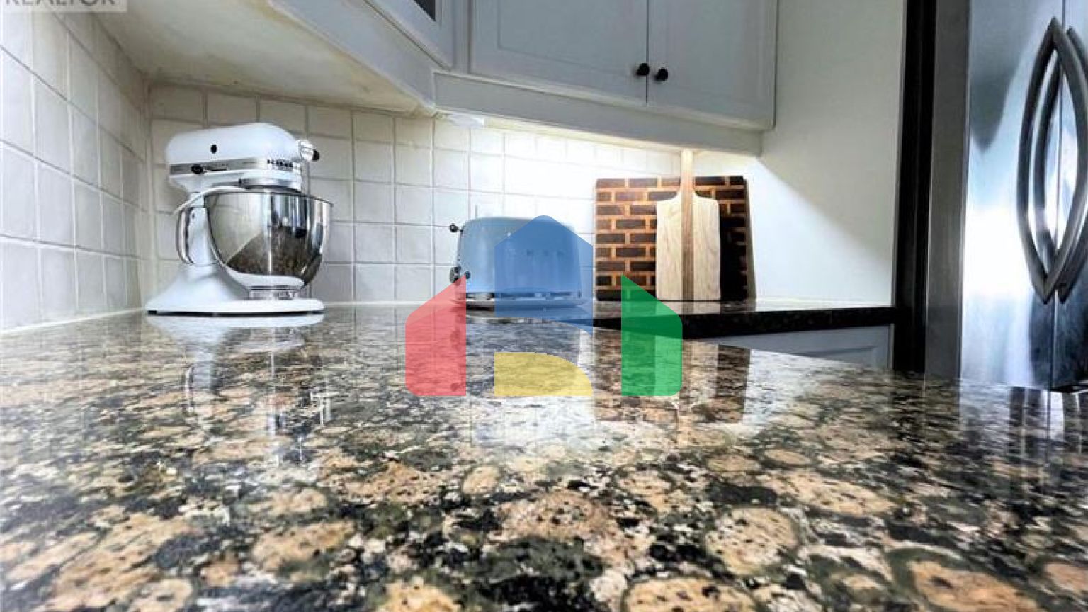 Residential - Single Family Home - Vaughan, Canada - Canada