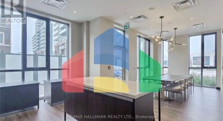 Residential - Single Family Home - Vaughan, Canada - Canada