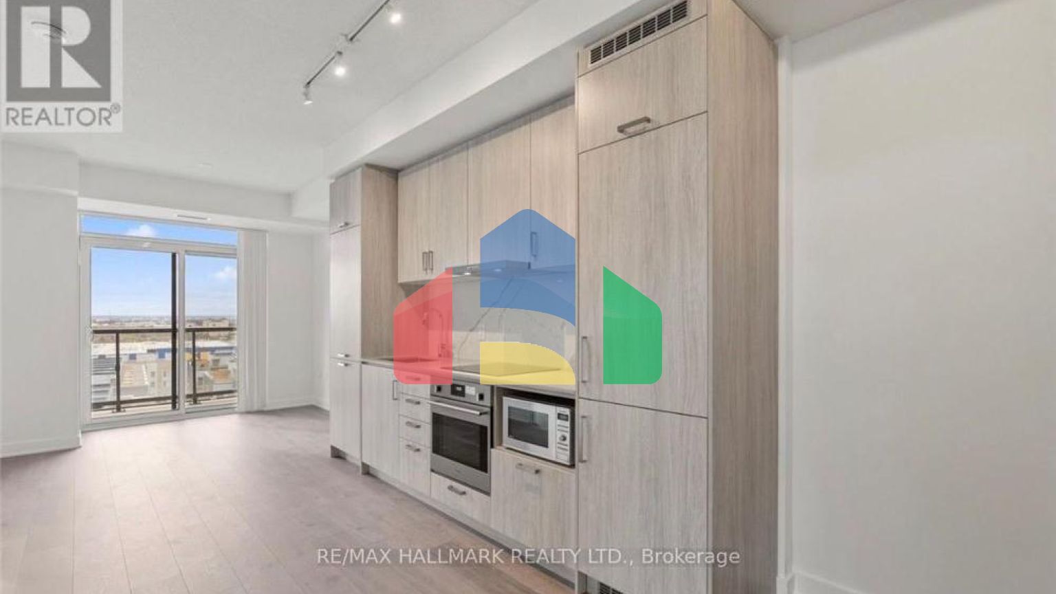 Residential - Single Family Home - Vaughan, Canada - Canada