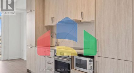 Residential - Single Family Home - Vaughan, Canada - Canada