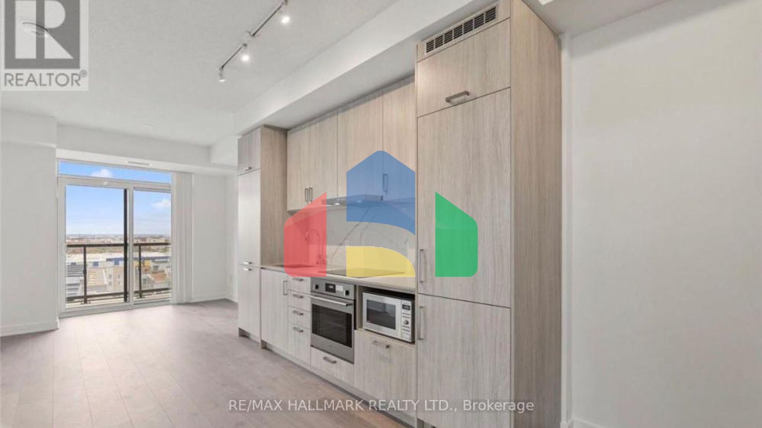 Residential - Single Family Home - Vaughan, Canada - Canada