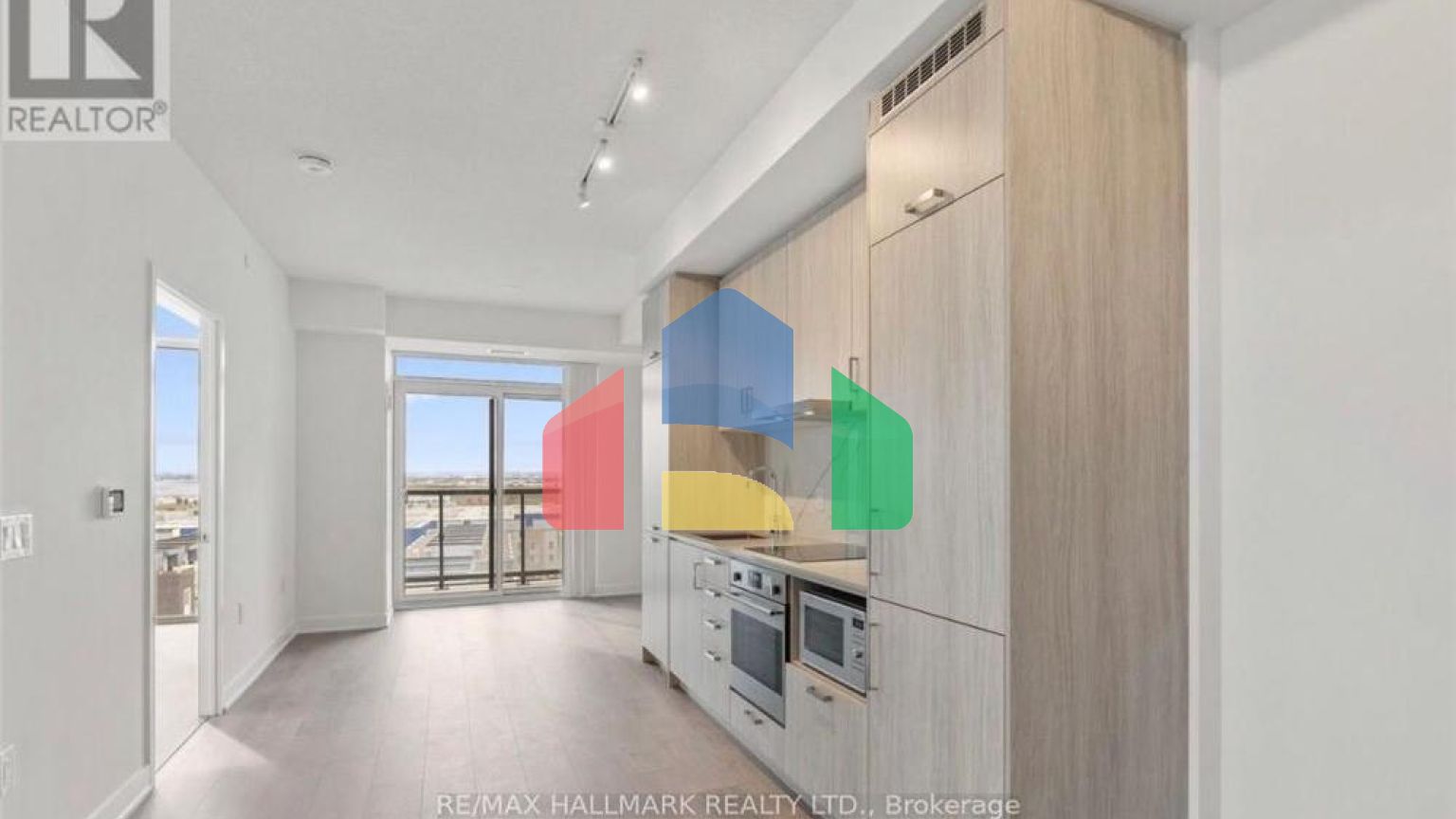 Residential - Single Family Home - Vaughan, Canada - Canada