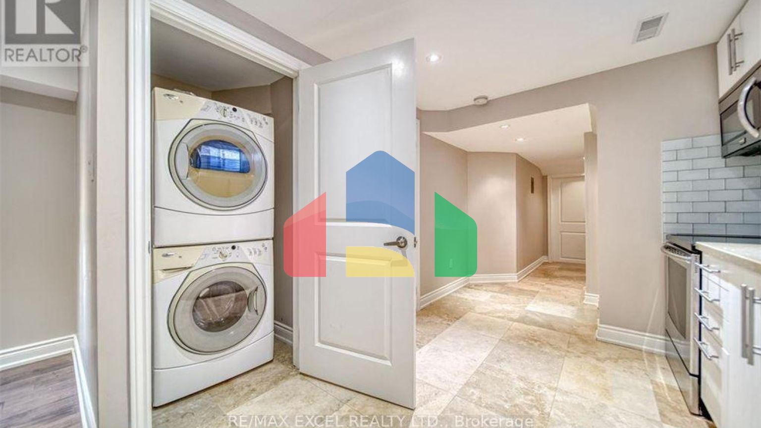 Residential - Single Family Home - Vaughan, Canada - Canada