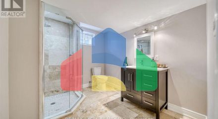 Residential - Single Family Home - Vaughan, Canada - Canada