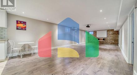 Residential - Single Family Home - Vaughan, Canada - Canada