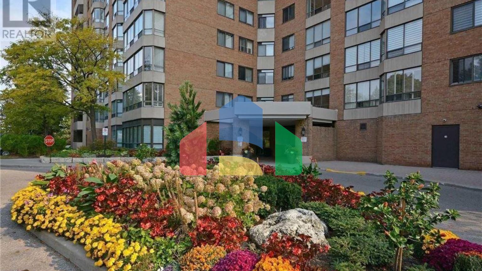 Residential - Single Family Home - Vaughan, Canada - Canada