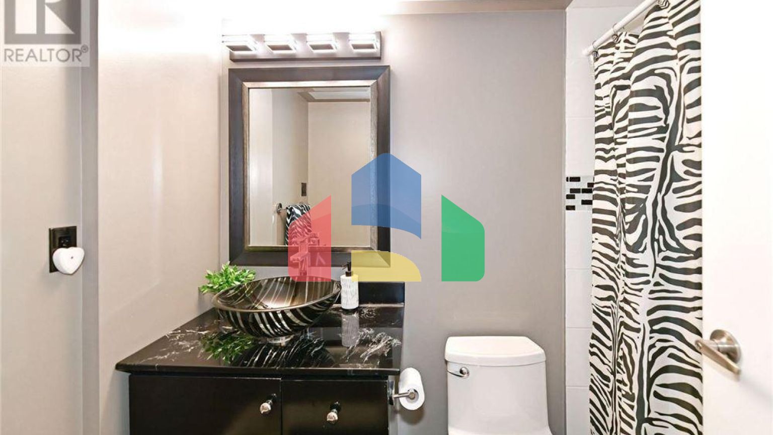 Residential - Single Family Home - Vaughan, Canada - Canada