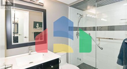 Residential - Single Family Home - Vaughan, Canada - Canada