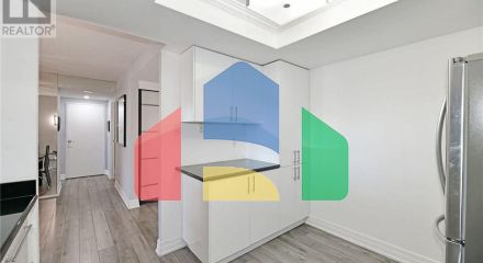 Residential - Single Family Home - Vaughan, Canada - Canada