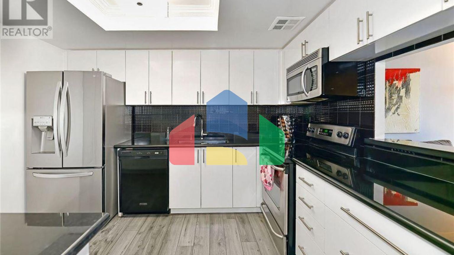 Residential - Single Family Home - Vaughan, Canada - Canada