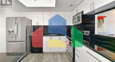 Residential - Single Family Home - Vaughan, Canada - Canada