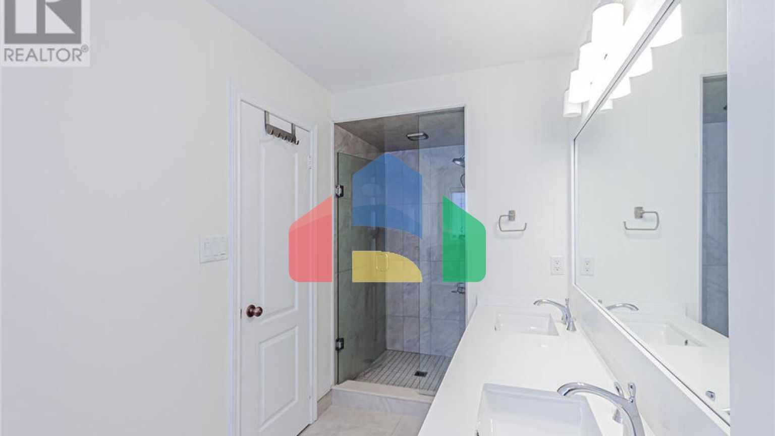 Residential - Single Family Home - Vaughan, Canada - Canada